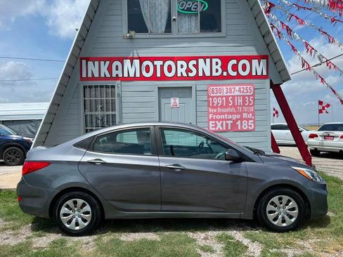 Used 2017 Hyundai Accent SE FWD image 9