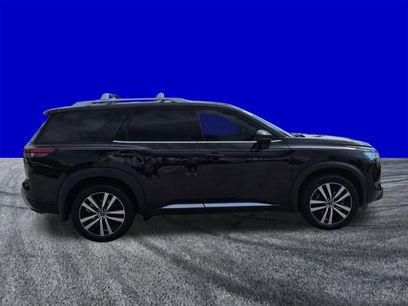 Used 2023 Nissan Pathfinder Platinum w/ Lighting Package (N92)