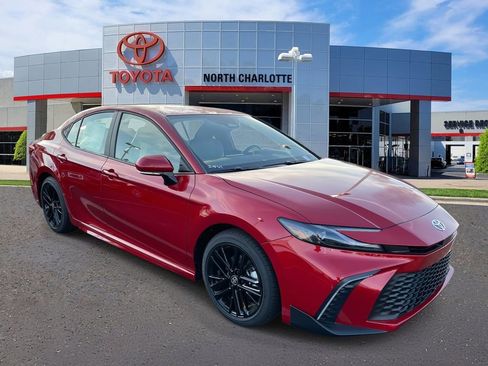New 2026 Toyota Camry SE FWD image 3
