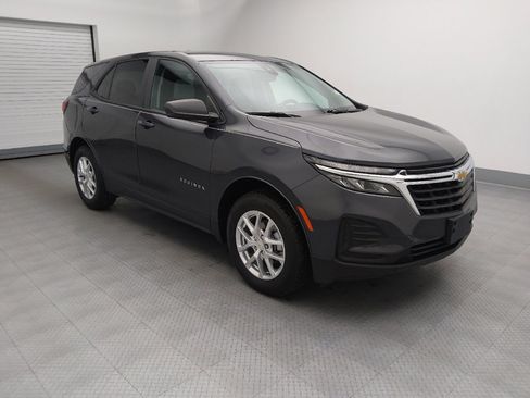 Used 2022 Chevrolet Equinox LS w/ LS Convenience Package AWD/4WD image 11