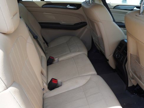 Used 2017 Mercedes-Benz GLS 450 4MATIC image 12