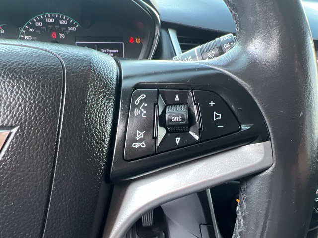 Used 2020 Chevrolet Trax LT w/ LT Convenience Package FWD image 24