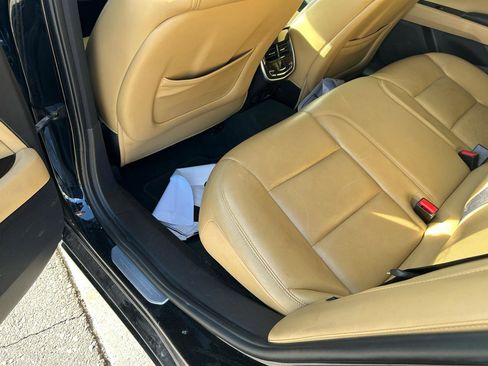 Used 2013 Cadillac XTS Premium image 9