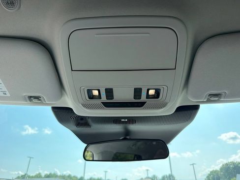 New 2026 Ford Explorer Active RWD image 20