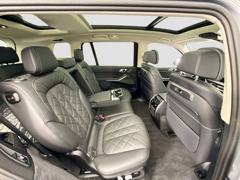 New 2026 BMW X7 xDrive40i w/ Premium Package image 21