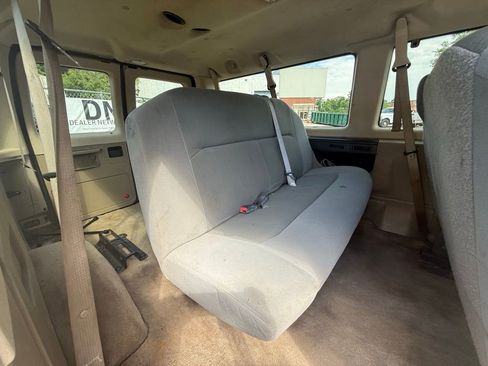 Used 2013 Ford E-350 and Econoline 350 XLT RWD image 14