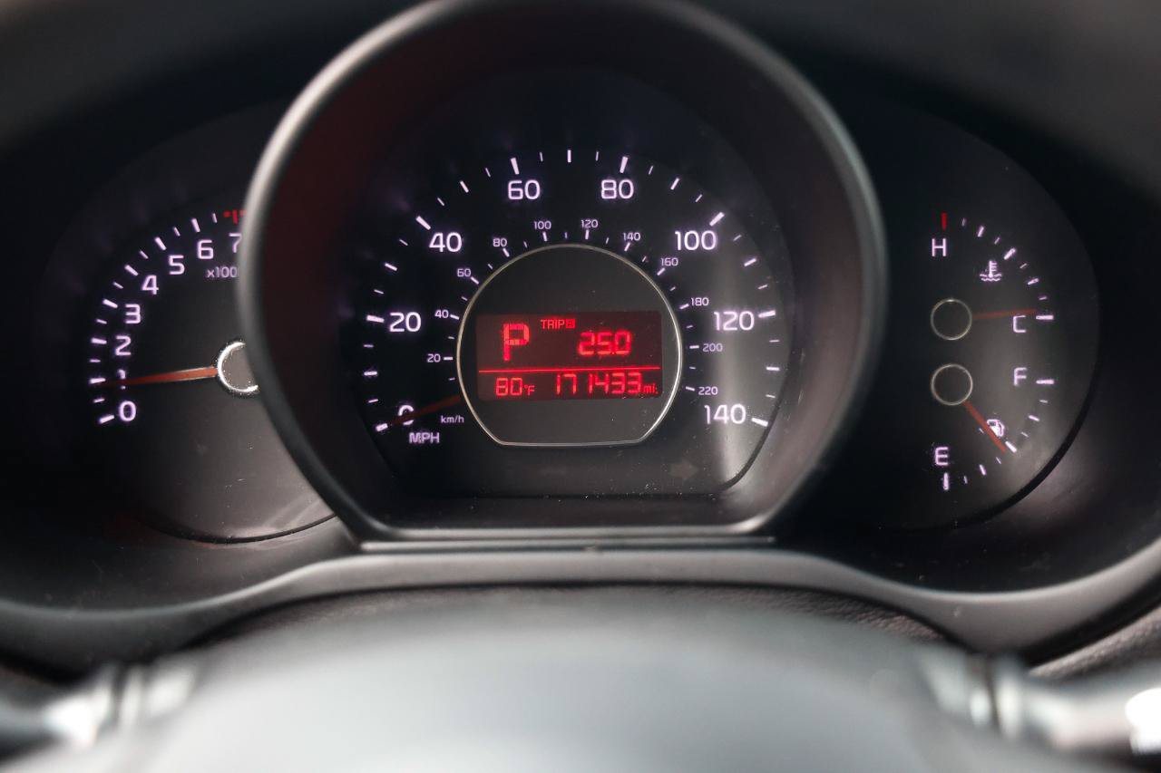 Used 2016 Kia Soul w/ Convenience Package FWD image 28