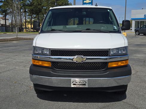Used 2021 Chevrolet Express 3500 LT w/ LT Preferred Equipment Group image 3