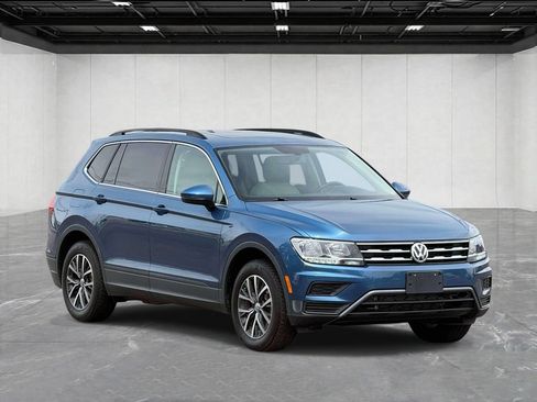 Used 2019 Volkswagen Tiguan SE AWD/4WD image 3