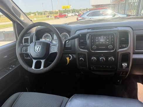 Used 2016 RAM 3500 Tradesman w/ Chrome Appearance Group AWD/4WD image 7