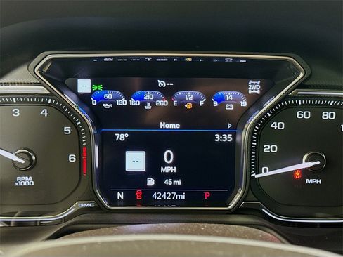 Used 2021 GMC Yukon XL SLT w/ SLT Premium Package image 10