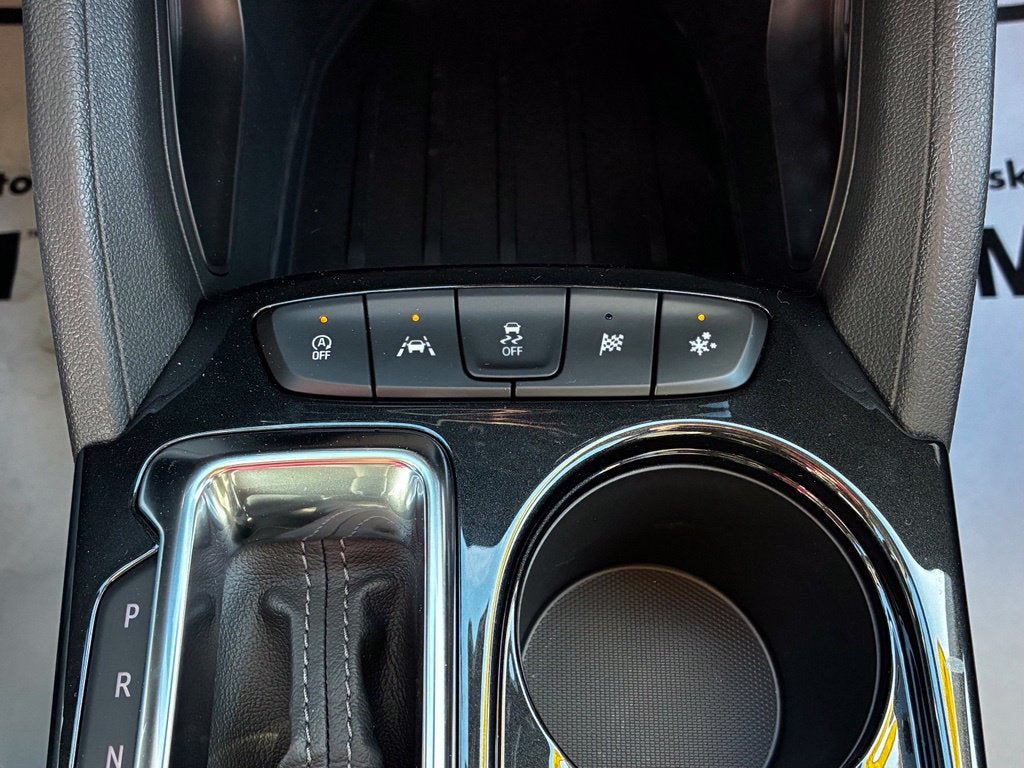 New 2026 Chevrolet TrailBlazer LT w/ LT Cold Weather Package FWD image 17