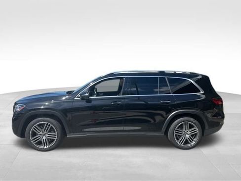Used 2025 Mercedes-Benz GLS 450 4MATIC image 3