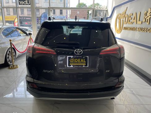 Used 2018 Toyota RAV4 SE w/ Power Extra Value Package FWD image 6