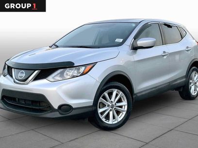 Used 2019 Nissan Rogue Sport S w/ Appearance Package