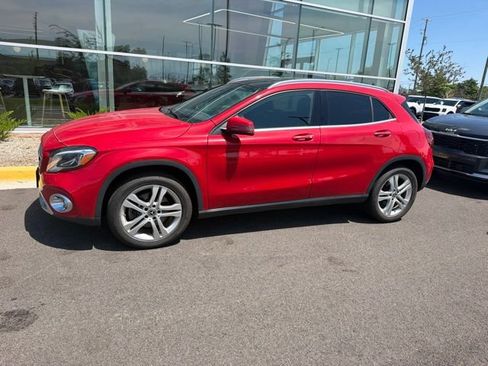 Used 2018 Mercedes-Benz GLA 250 4MATIC image 3