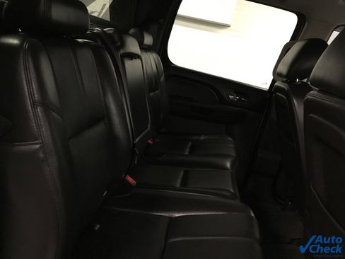 Used 2012 Chevrolet Avalanche LT w/ Suspension Package, Off-Road image 32