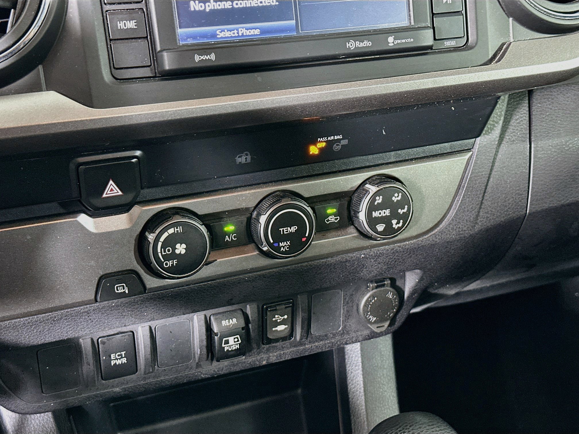 Used 2019 Toyota Tacoma SR5 RWD image 22