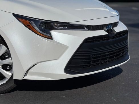 New 2026 Toyota Corolla LE image 4