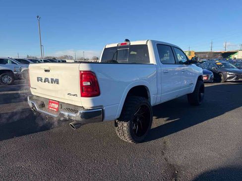 Used 2025 RAM 1500 Laramie AWD/4WD image 6