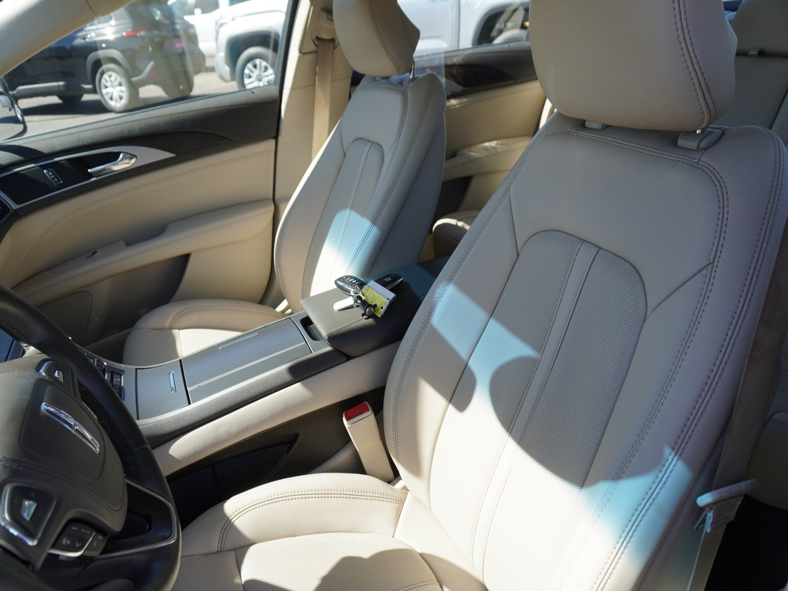 Used 2017 Lincoln MKZ Reserve w/ Technology Package FWD image 22