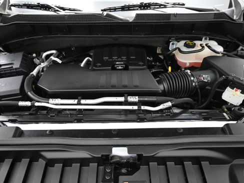 Used 2024 Chevrolet Silverado 1500 Custom AWD/4WD image 18