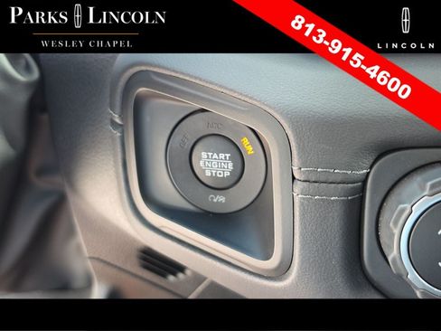 Used 2024 Jeep Wrangler Unlimited Sahara w/ Technology Group AWD/4WD image 25