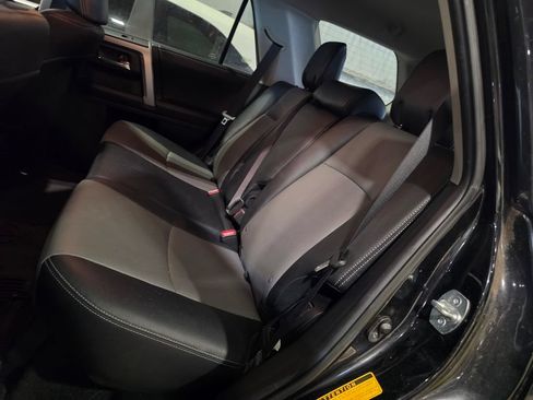 Used 2016 Toyota 4Runner SR5 Premium w/ Convenience Package AWD/4WD image 7