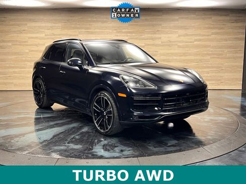 Used 2022 Porsche Cayenne Turbo image 1