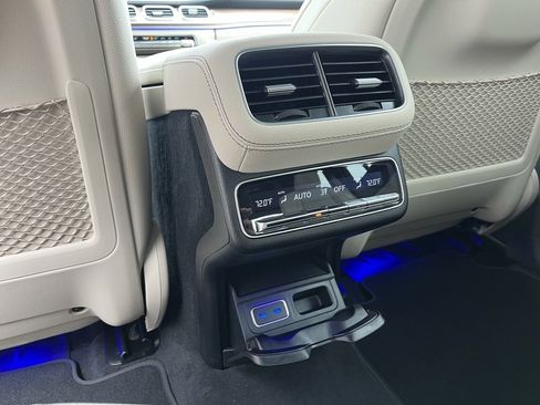 Certified 2025 Mercedes-Benz GLS 450 4MATIC image 56