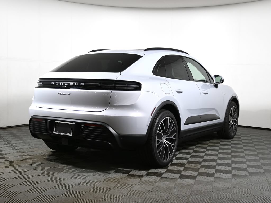Used 2026 Porsche Macan 4 Electric AWD/4WD image 7
