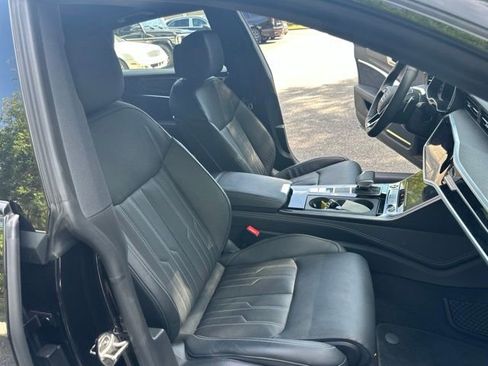 Used 2024 Audi RS 7 Performance AWD/4WD image 19