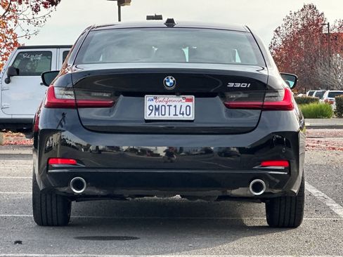 Used 2024 BMW 330i Sedan w/ Convenience Package image 8