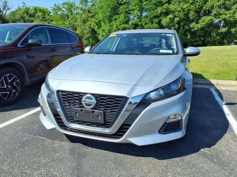 Used 2022 Nissan Altima 2.5 S FWD image 8