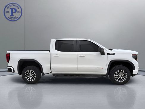 Used 2023 GMC Sierra 1500 AT4 w/ AT4 Premium Package AWD/4WD image 2