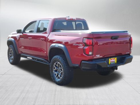 Used 2025 Chevrolet Colorado ZR2 w/ Technology Package AWD/4WD image 5