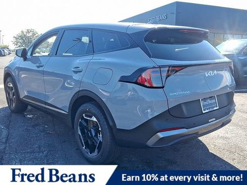 New 2026 Kia Sportage S image 3