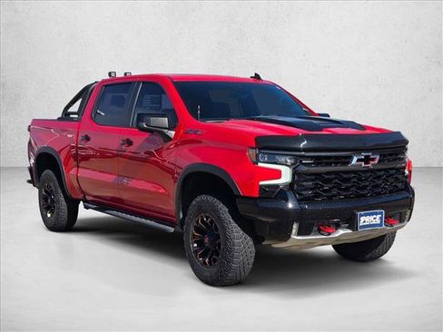 Used 2023 Chevrolet Silverado 1500 ZR2 w/ Technology Package image 3