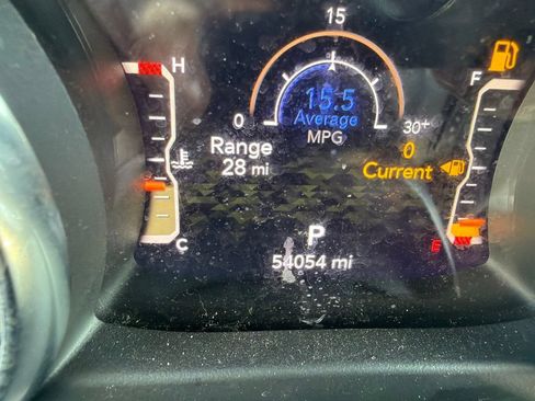 Used 2023 Jeep Gladiator Rubicon w/ Trailer Tow Package AWD/4WD image 10