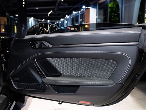 Used 2025 Porsche 911 GT3 RS image 14