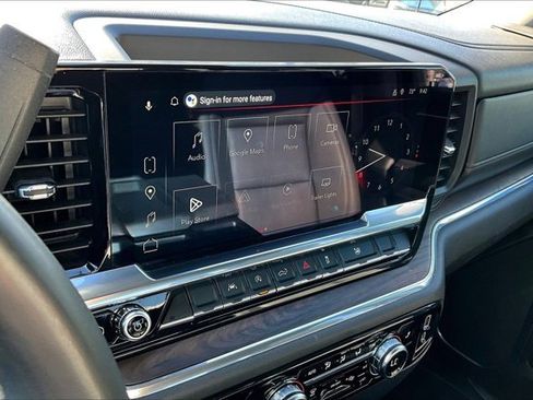 Certified 2025 GMC Sierra 1500 SLT image 28