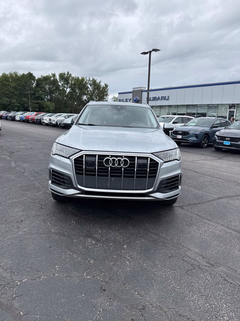 Used 2024 Audi Q7 3.0T Premium Plus AWD/4WD image 2