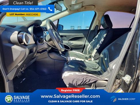 Used 2021 Nissan Versa SV image 9