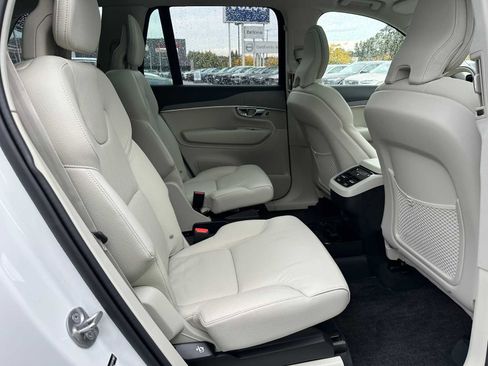 Used 2025 Volvo XC90 B6 Plus w/ Protection Package Premier image 12