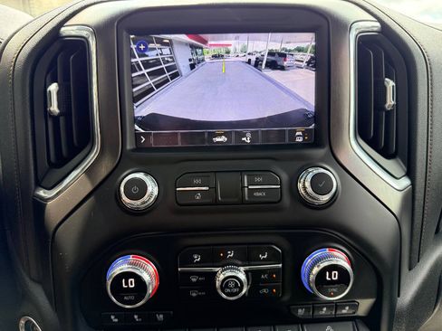 Used 2021 GMC Sierra 1500 AT4 w/ AT4 Premium Package AWD/4WD image 28