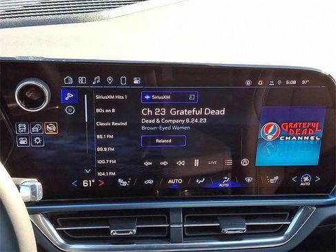 Used 2024 Chevrolet Equinox EV LT image 17