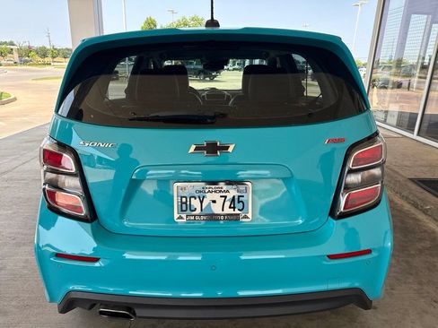 Used 2020 Chevrolet Sonic Premier w/ Driver Confidence Package FWD image 5