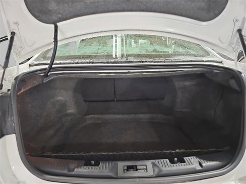 Used 2017 Ford Taurus SHO w/ Driver Assist Package image 12