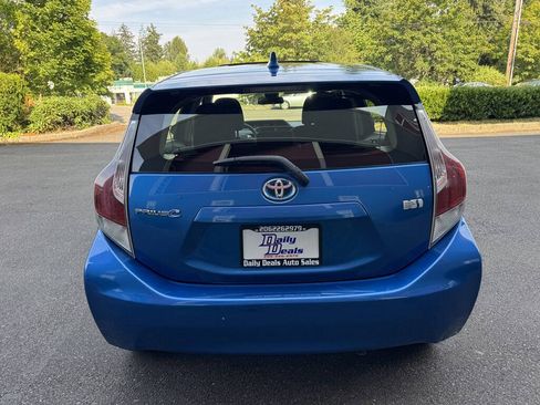 Used 2016 Toyota Prius C Three FWD image 9