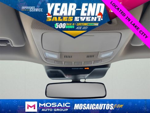 Used 2024 Ford Expedition XLT image 37